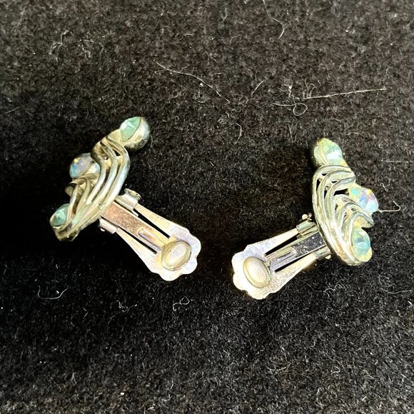 Vintage ‘Choker Style’ Silver Tone Necklace & Earrings w/Blue ‘Confetti’ Crystal - Picture 9 of 10